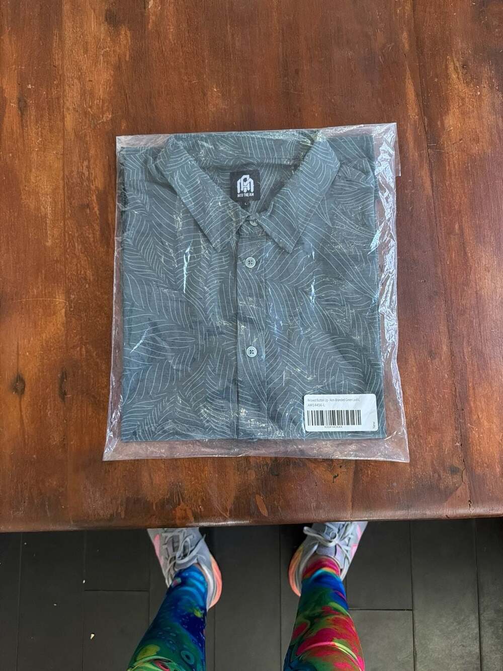 INTO THE AM Relaxed Button Down Shirt Green Leaf Pattern - Men's Size Large